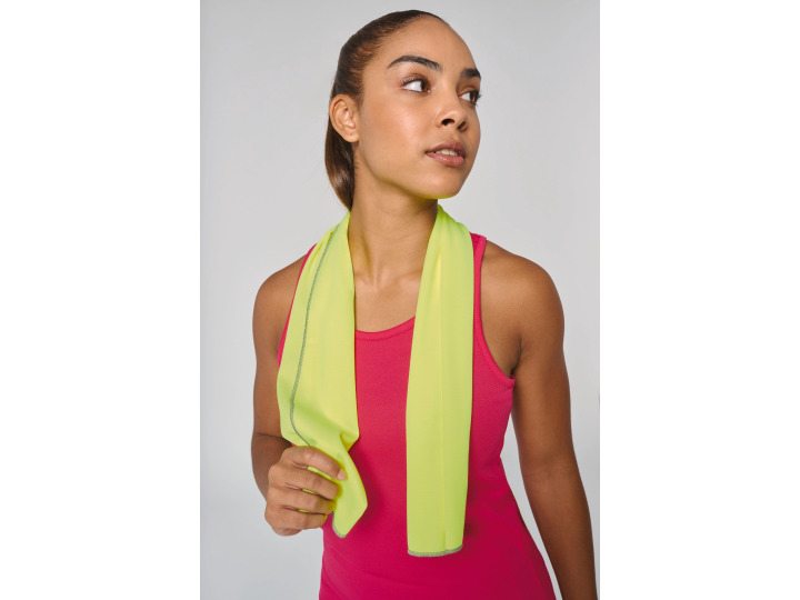 PA578  Serviette sport rafraîchissante