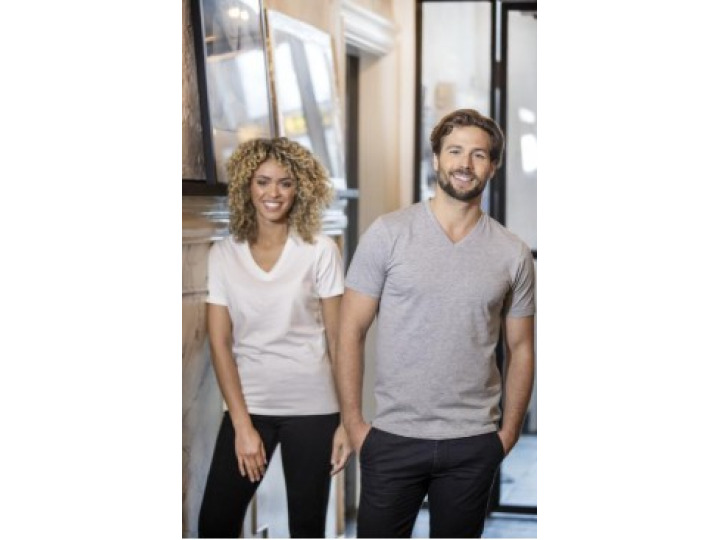PF38030010  Tshirt manches courtes col V homme